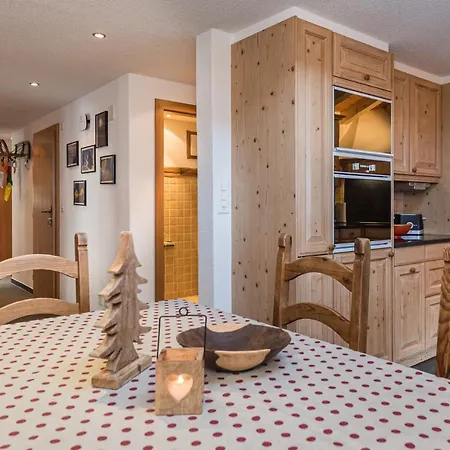 Basecamp Apartament *