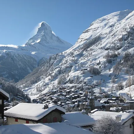 Lägenhet Basecamp Apartments *