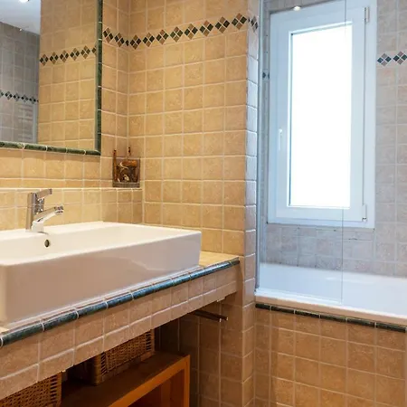 Lägenhet Basecamp Apartments *