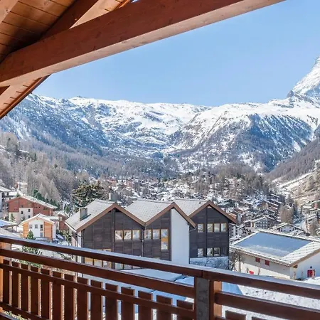 Basecamp Apartments *